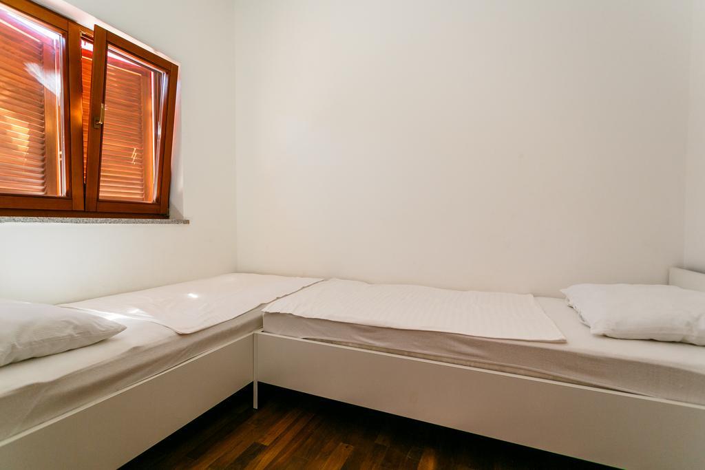 Apartments Josip Pinezići Chambre photo